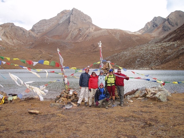 ice-lake-tour-des-annapurnas-nepal.jpg
