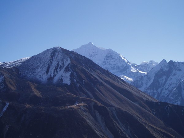 Photo du Terko Ri et du Gangchhempo depuis le sommet du Kyanjing Ri au Népal