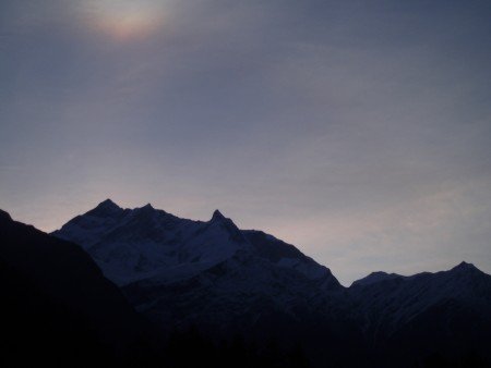 Tour des Annapurnas : Kalopani   Tatopani lever soleil annapurna 1 kalopani nepal 450x338