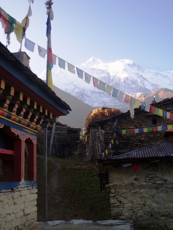 Tour des Annapurnas : Upper Pisang   Ngawal   Braga village upper pisang nepal2 338x450